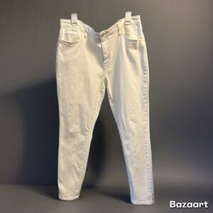 Sonoma Women’s White Supersoft Mid Rise Skinny Jeans Size 16R